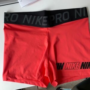 nike pro shorts, women’s xl